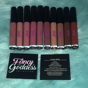 Liquid matte lipsticks
